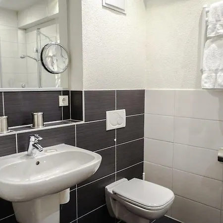 Go2bed - Basel Hotel 4*